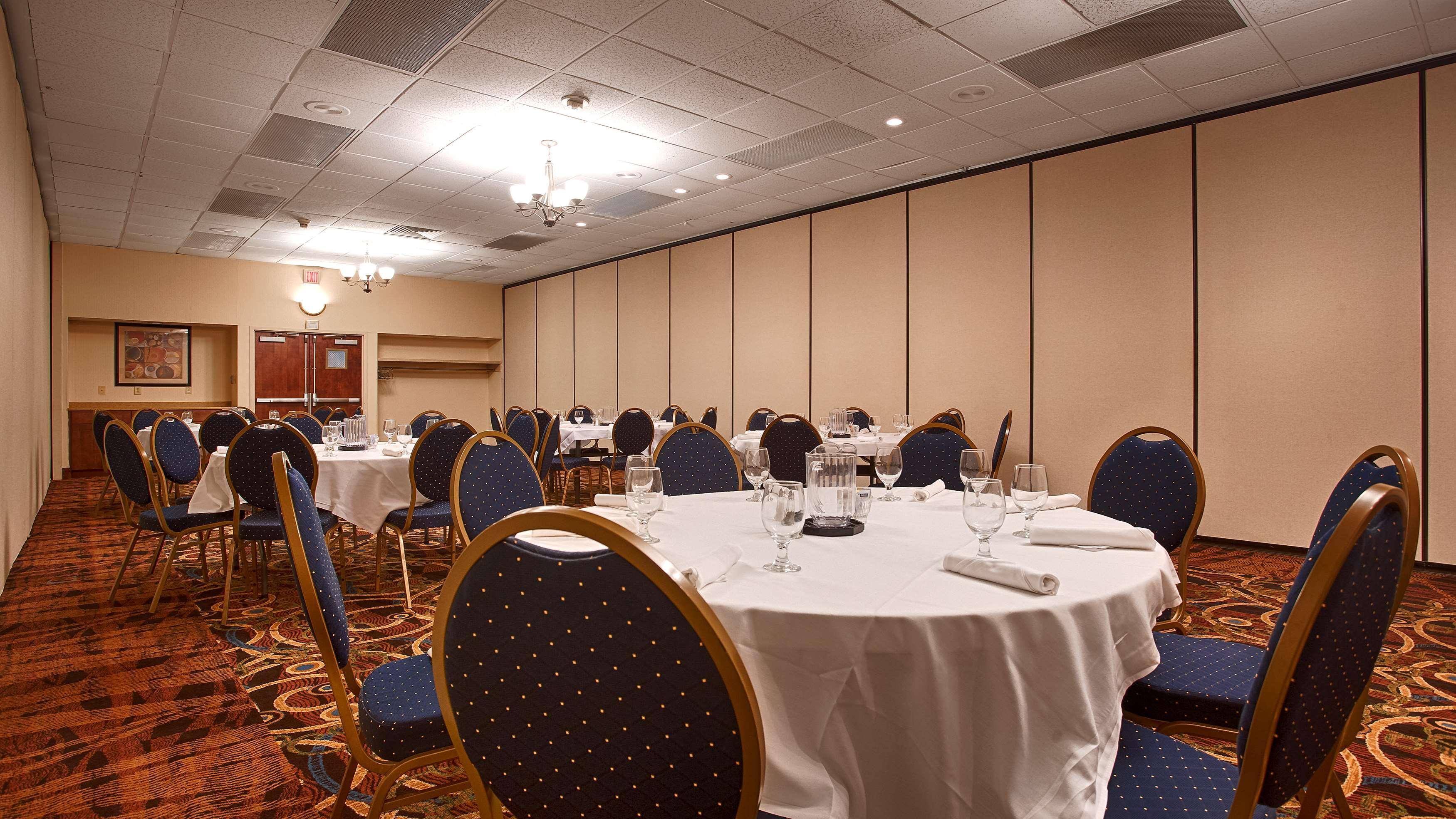 Best Western Regency Inn Marshalltown Exterior foto